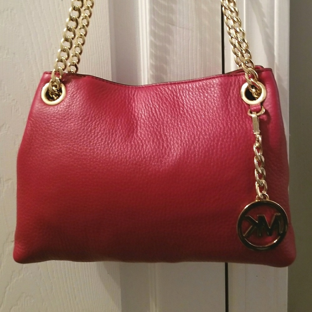 Authentic Red Michael Kors Jet Set Should Bag - Picture 2 of 7